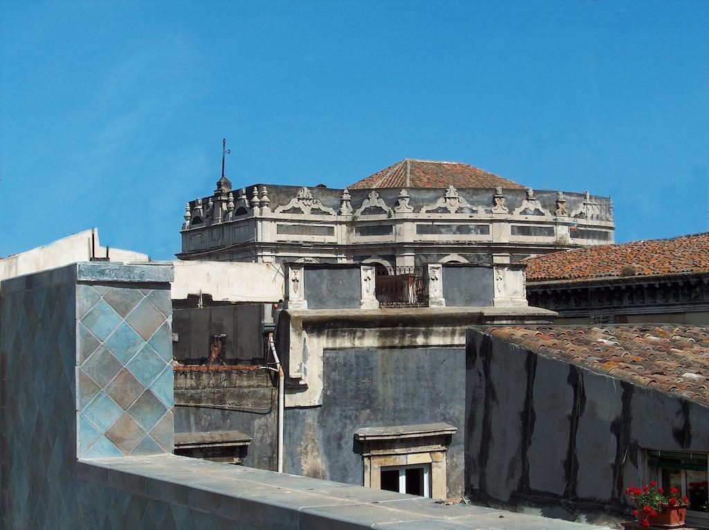 Politi Aparthotel