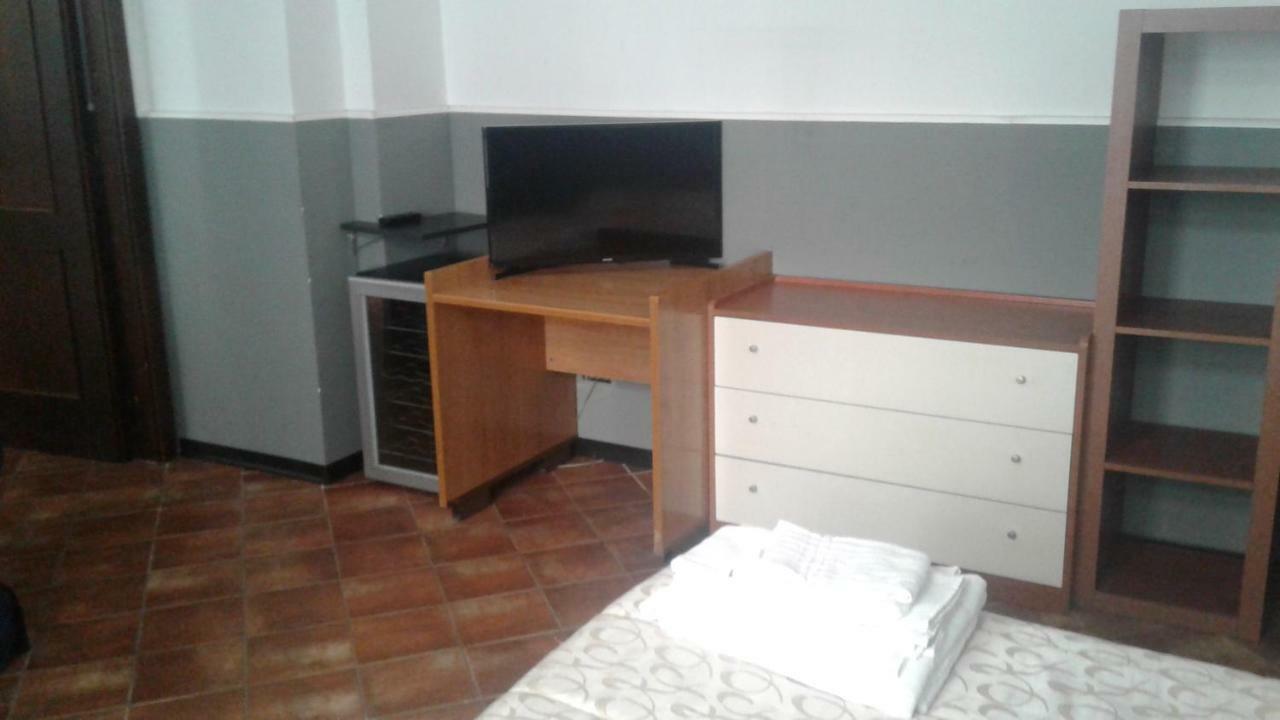 Politi Aparthotel